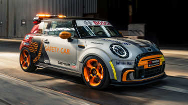 Mini Electric Pacesetter - front quarter